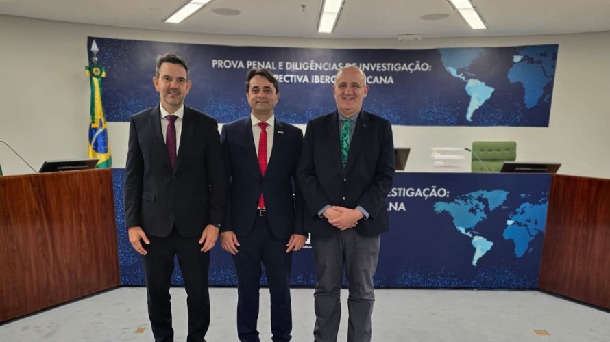 Acadêmicos do Brasil e da Espanha debatem avanço tecnológico, obtenção de provas e investigação penal no STF